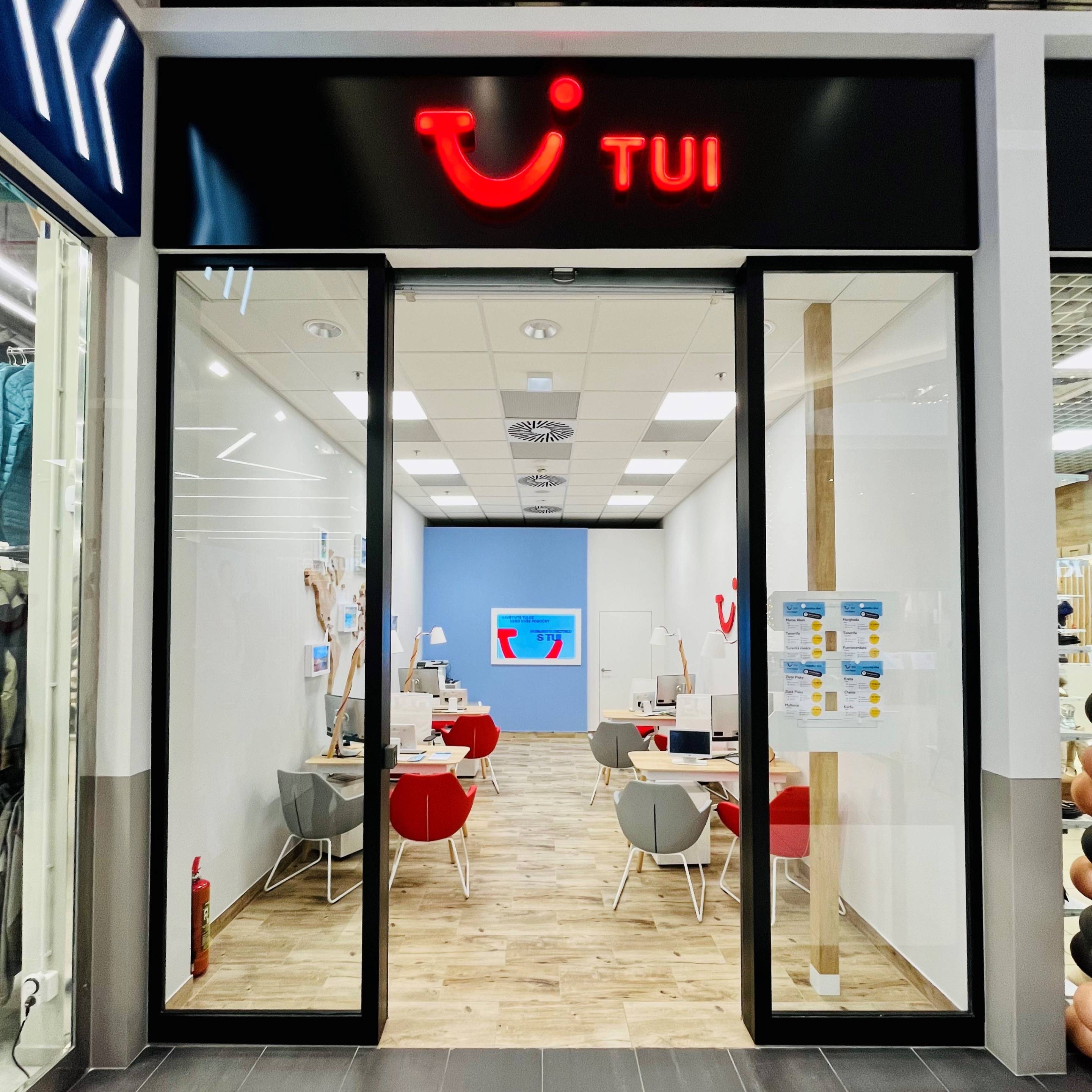 TUI