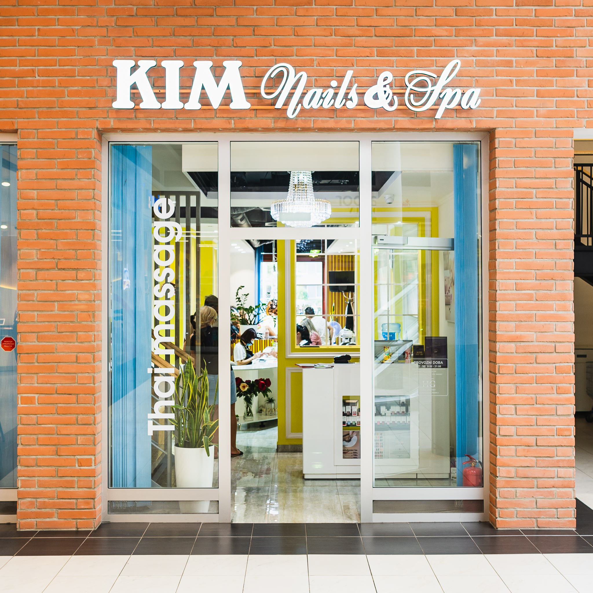 KIM Nails & Spa
